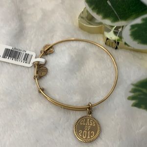 Alex &Ani “Class of 2013” Bracelet 🌷